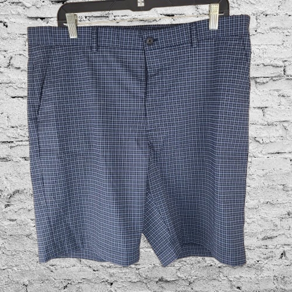(932) Greg Norman Collection Blue Flat Front Shorts Lightweight Design, Size: 36 - Picture 1 of 11